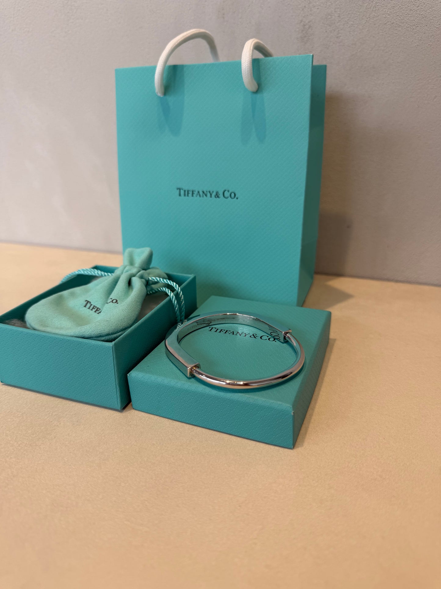 Pulsera TIF plateada PENDIENTE TALLA