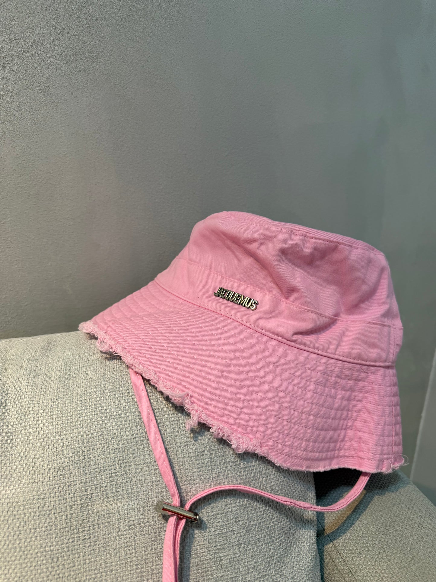 Sombrero Jacquemus rosa -5342