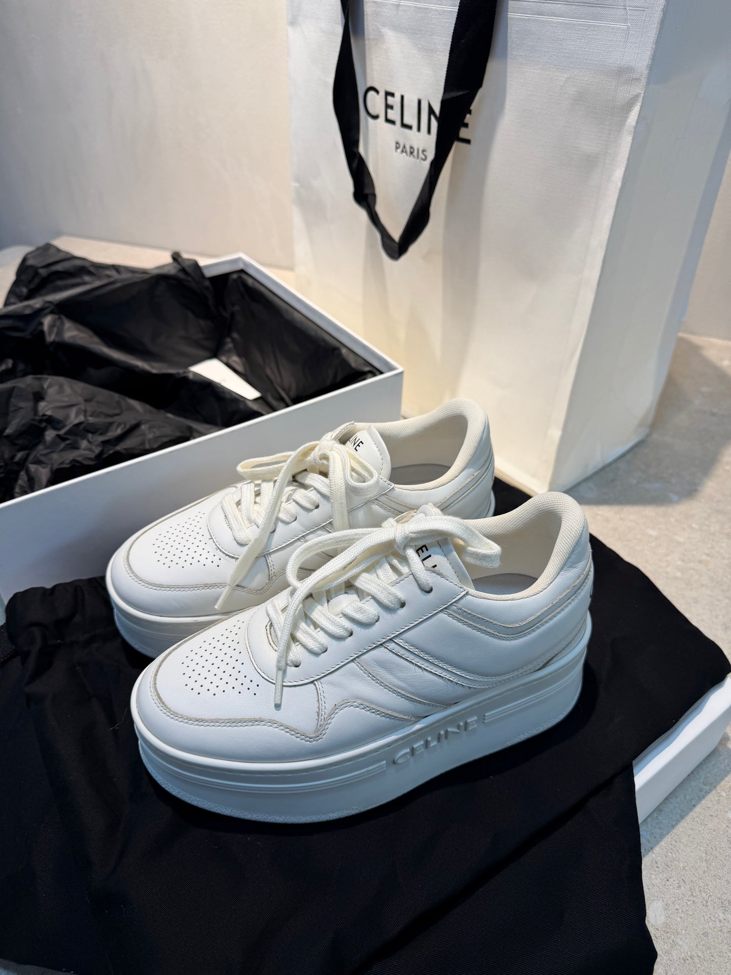 ZPT Tenis Pre-Loved Celine 100% originales talla 36 - 5431