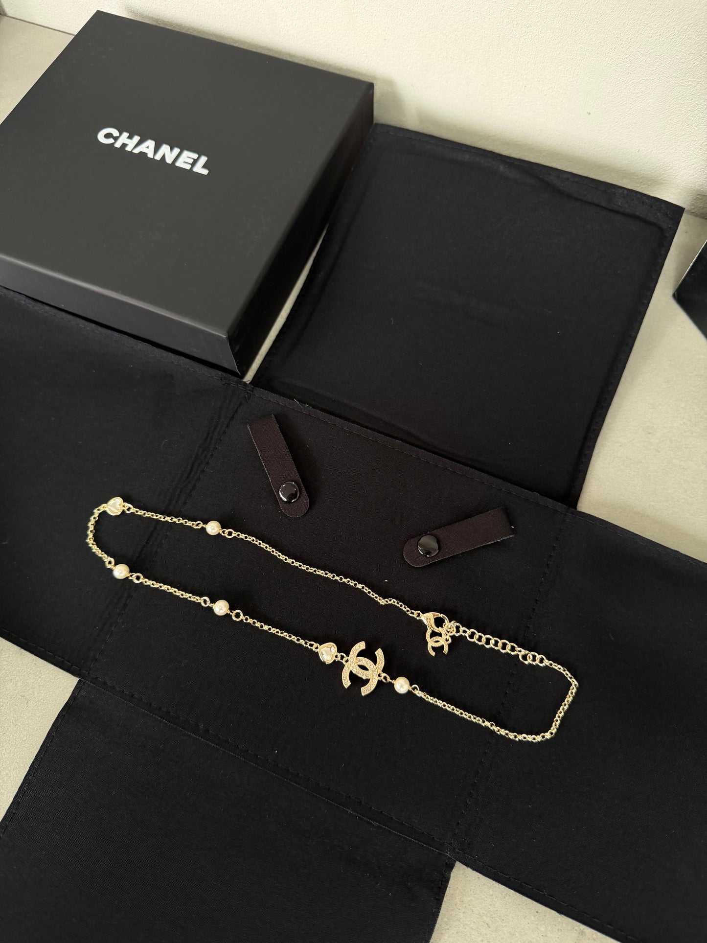 Collar CC dorado - 5467