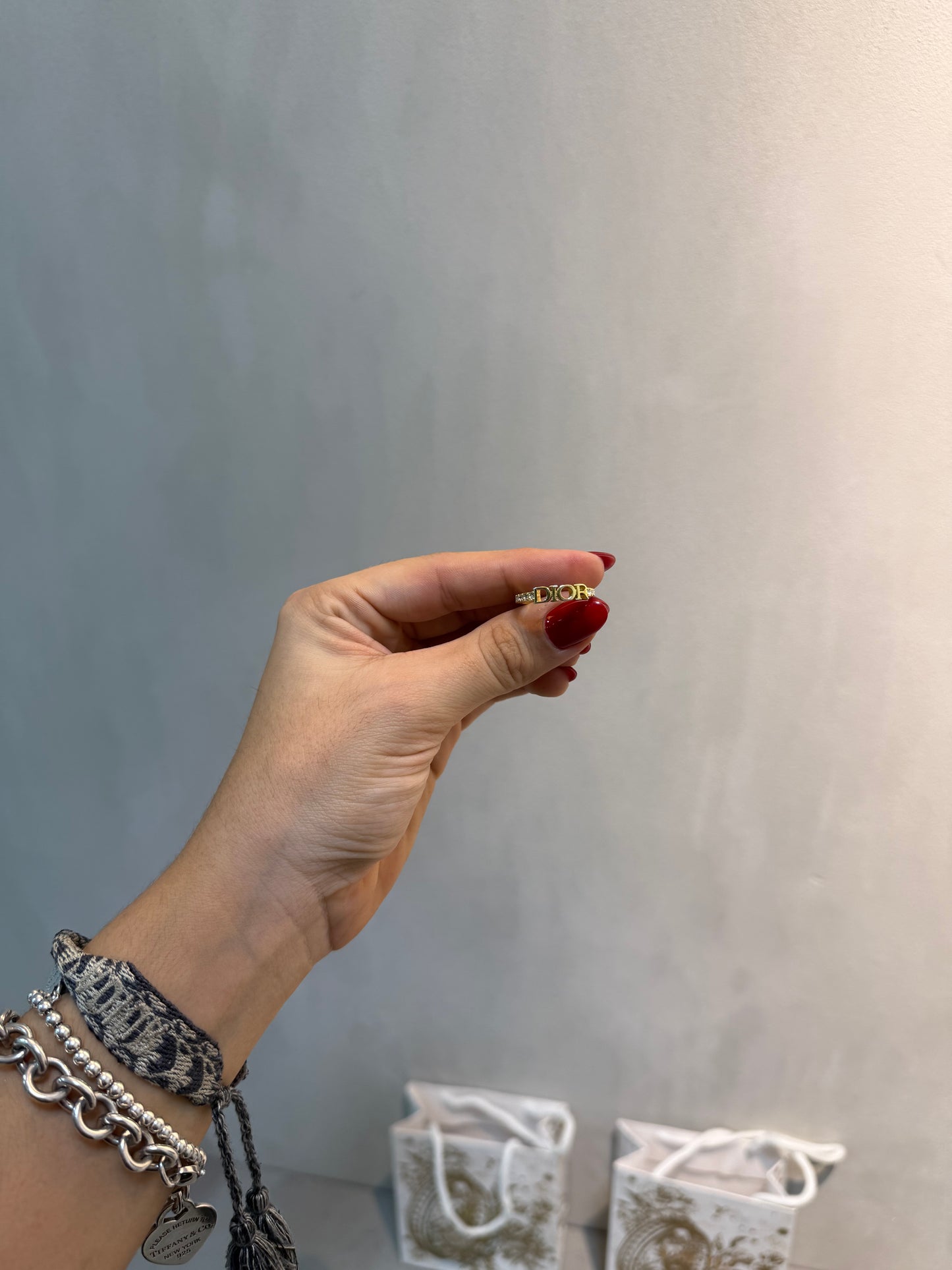 Anillo CD logo dorado