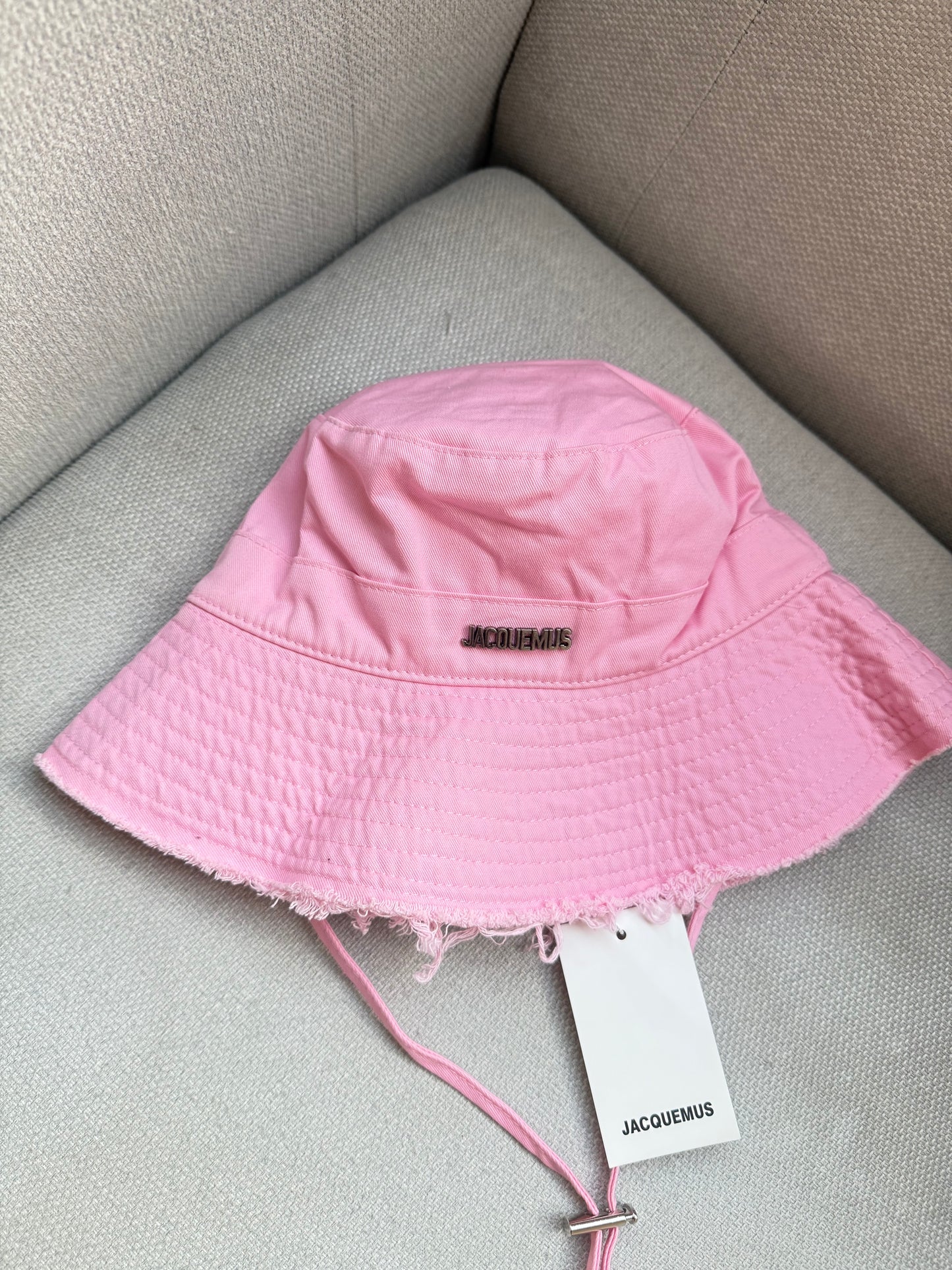 Sombrero Jacquemus rosa