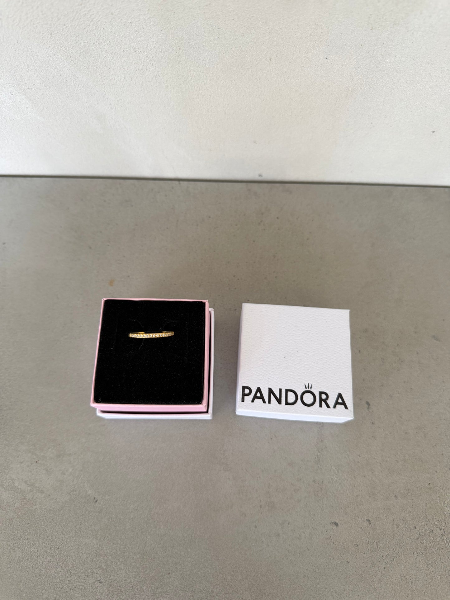 Anillo PAND dorado con zirconias -5258