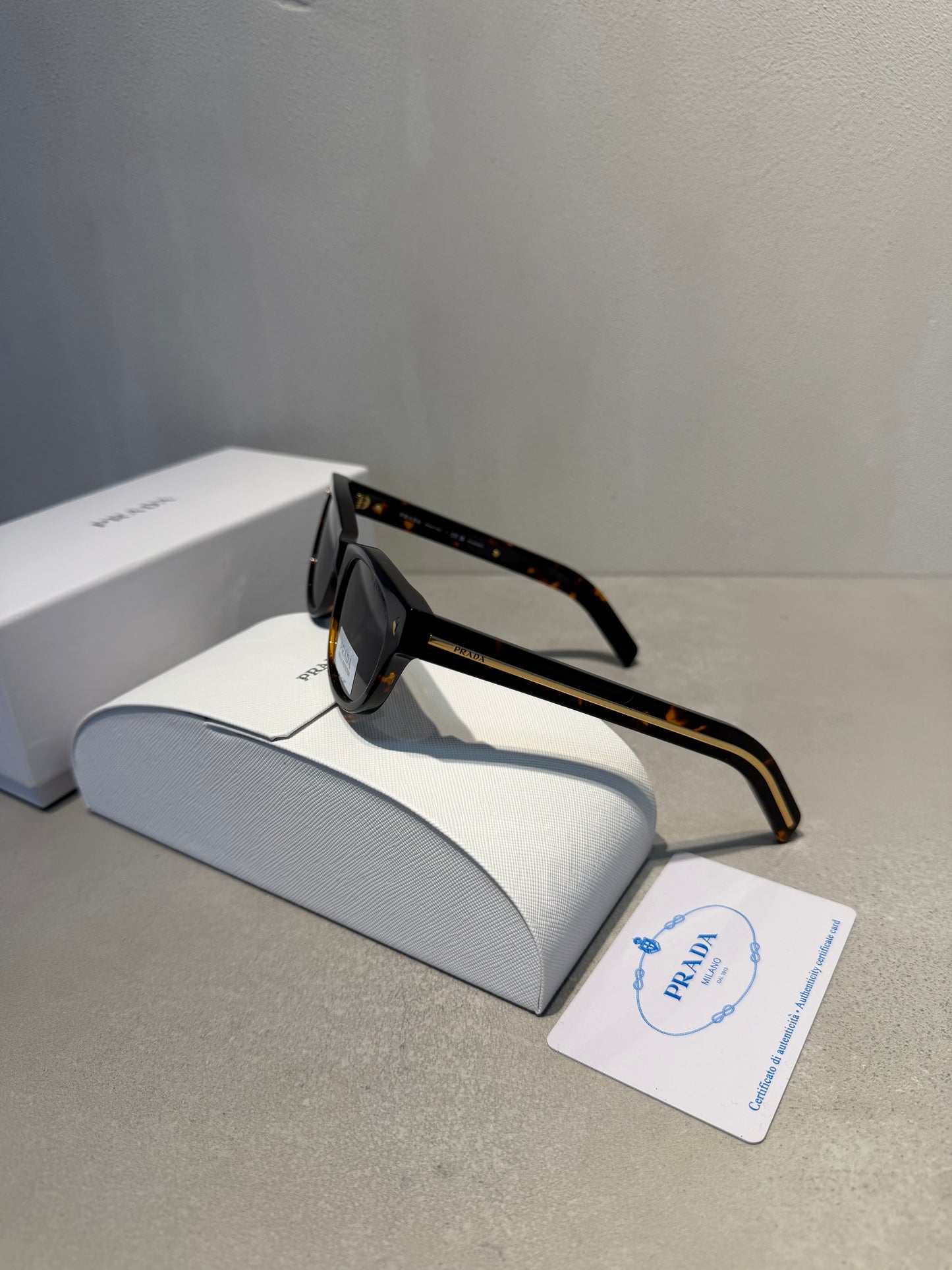 Gafas de sol PR tortoise negro - 5606