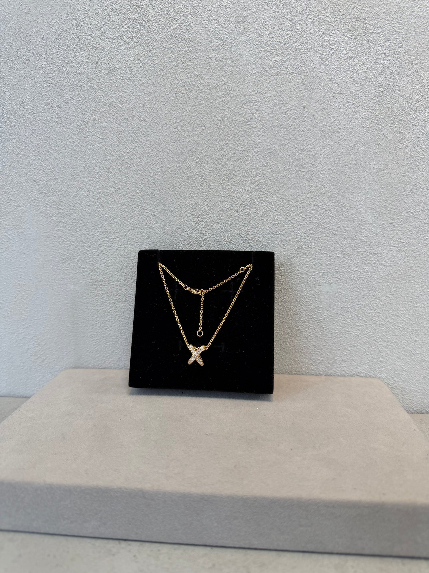 Collar CHAU dorado -5361