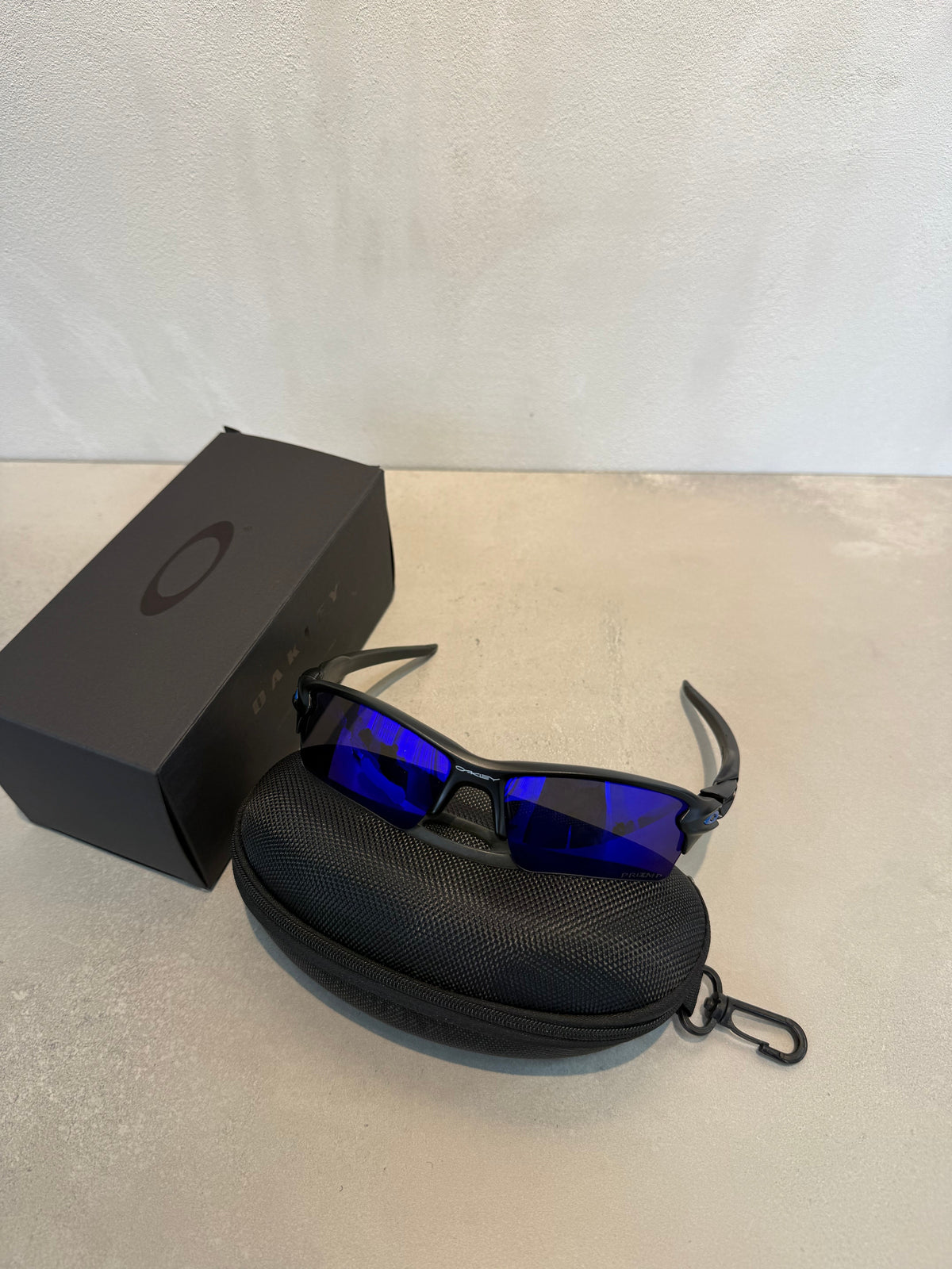Lentes OAK azul y negro 7202