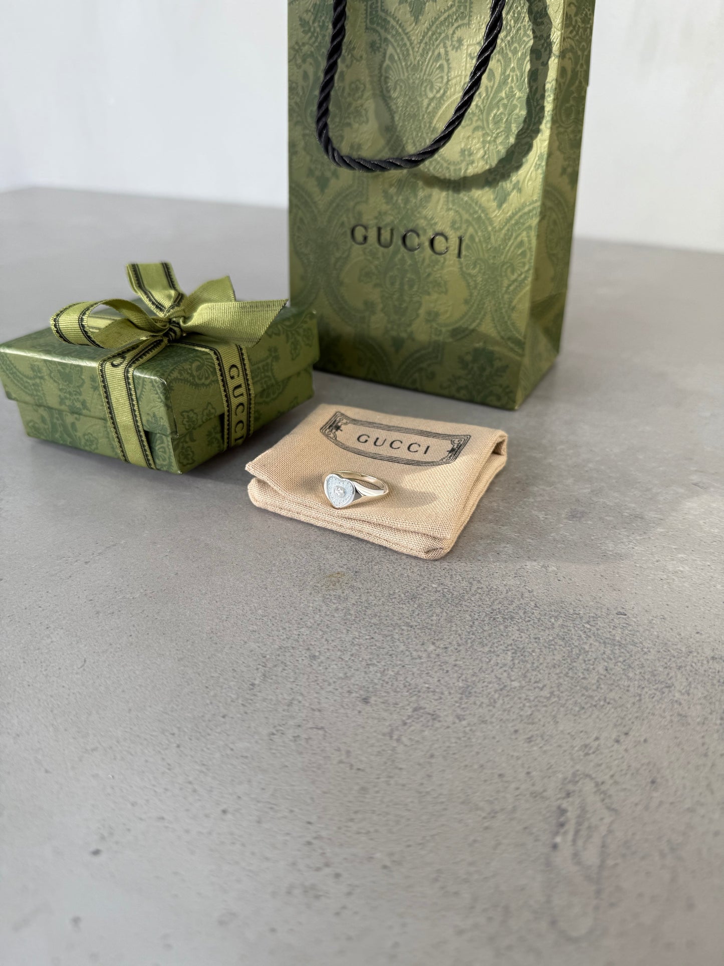 Anillo GG corazón turquesa