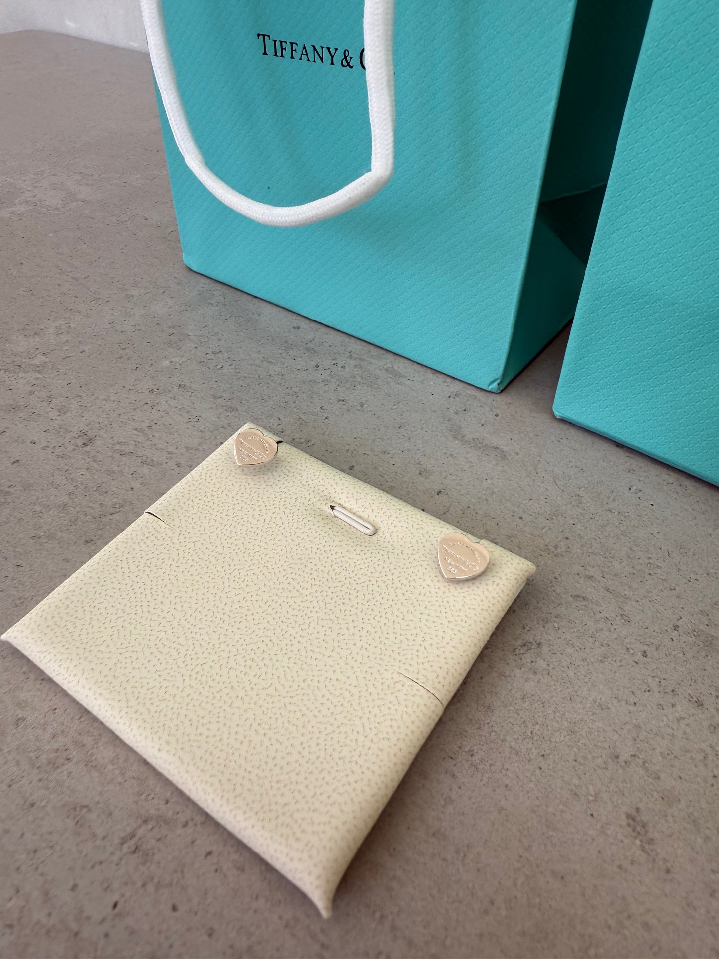 Aretes TIF Corazón plateado 5192