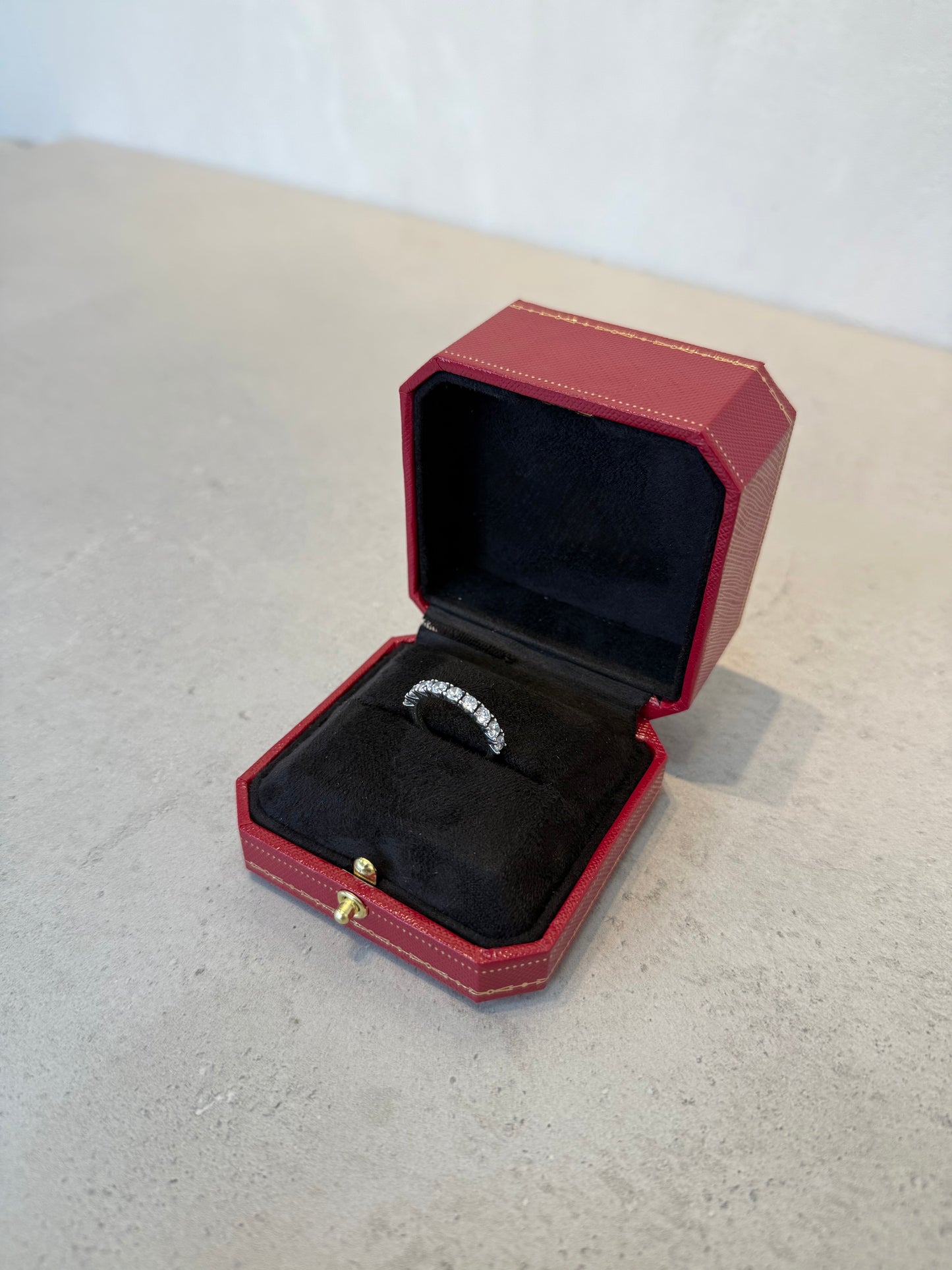 Anillo Pandora diamantes grandes