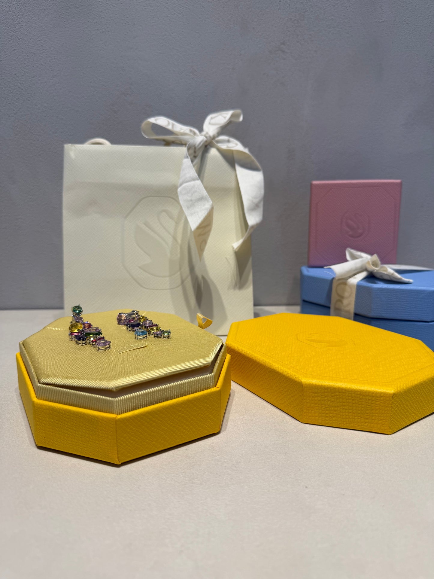 Aretes SW gema colores