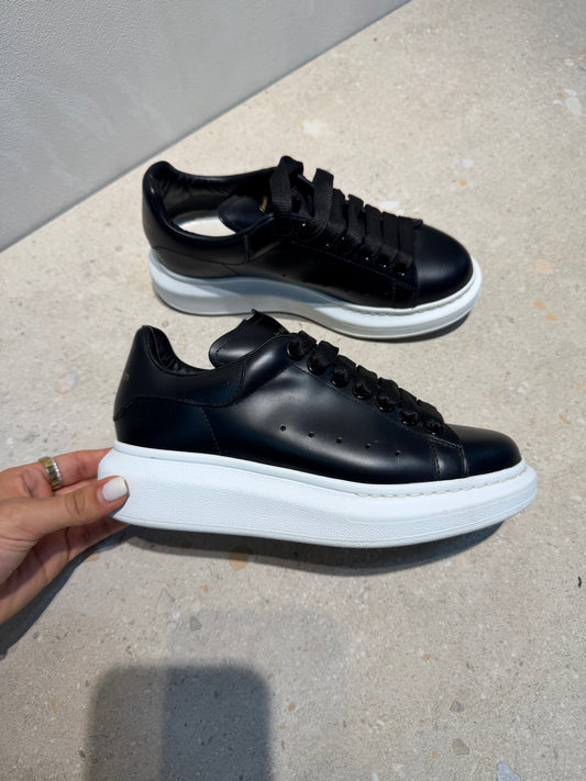 ZPT Tenis Pre-Loved Alexander Mcquen 100% originales talla 36