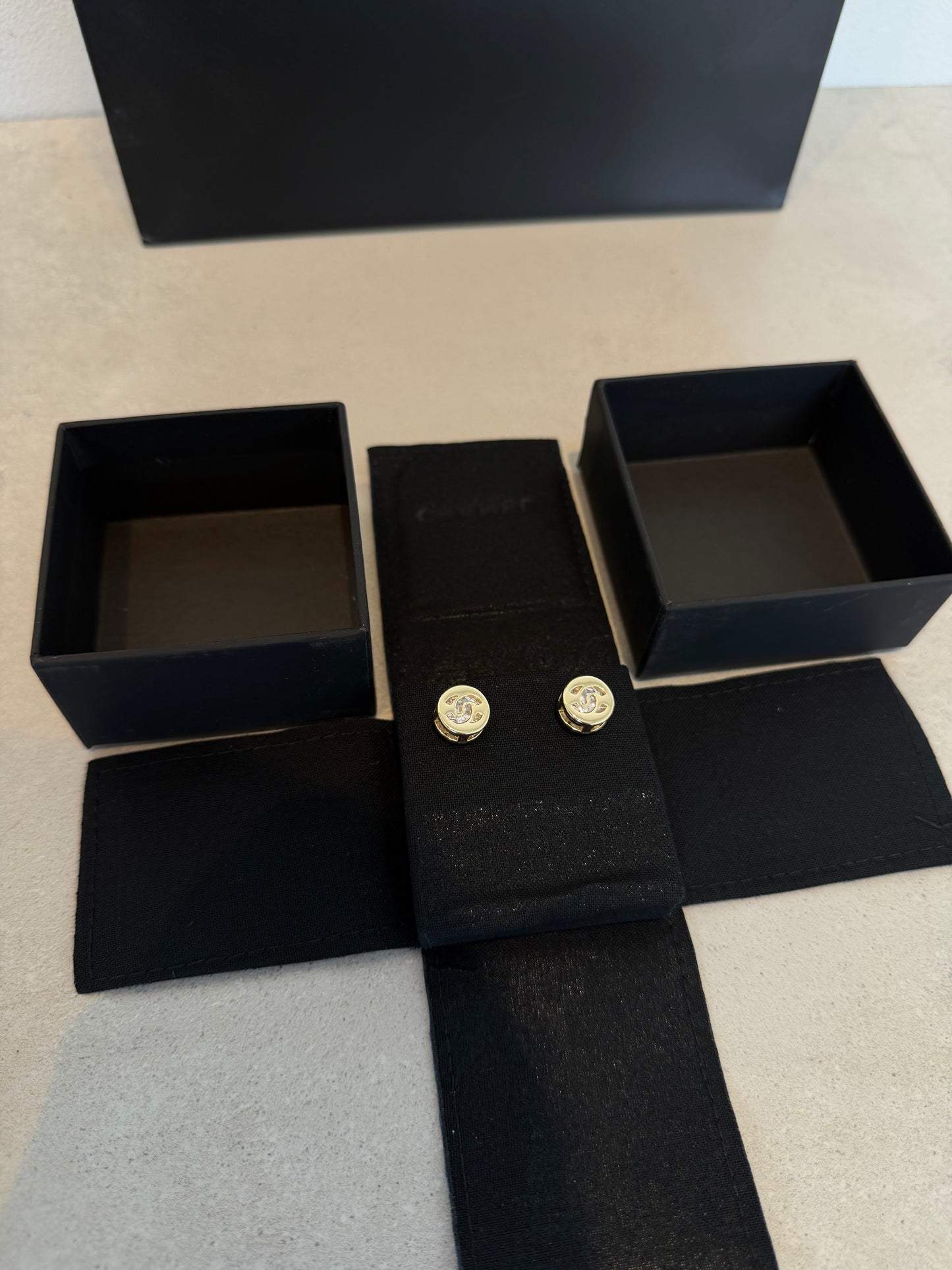 Aretes CC círculo