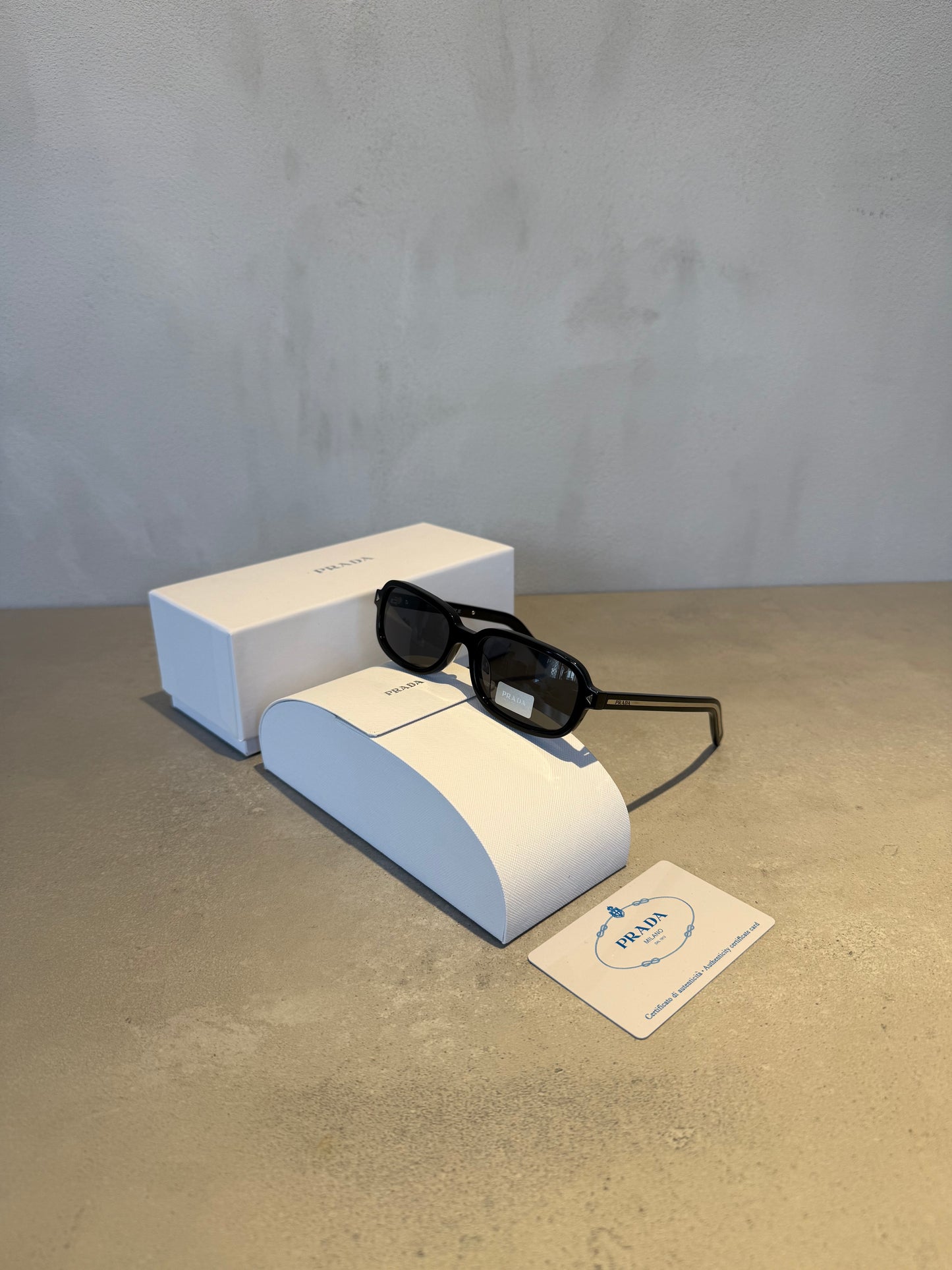 Gafas de sol PR cuadrado black 5669