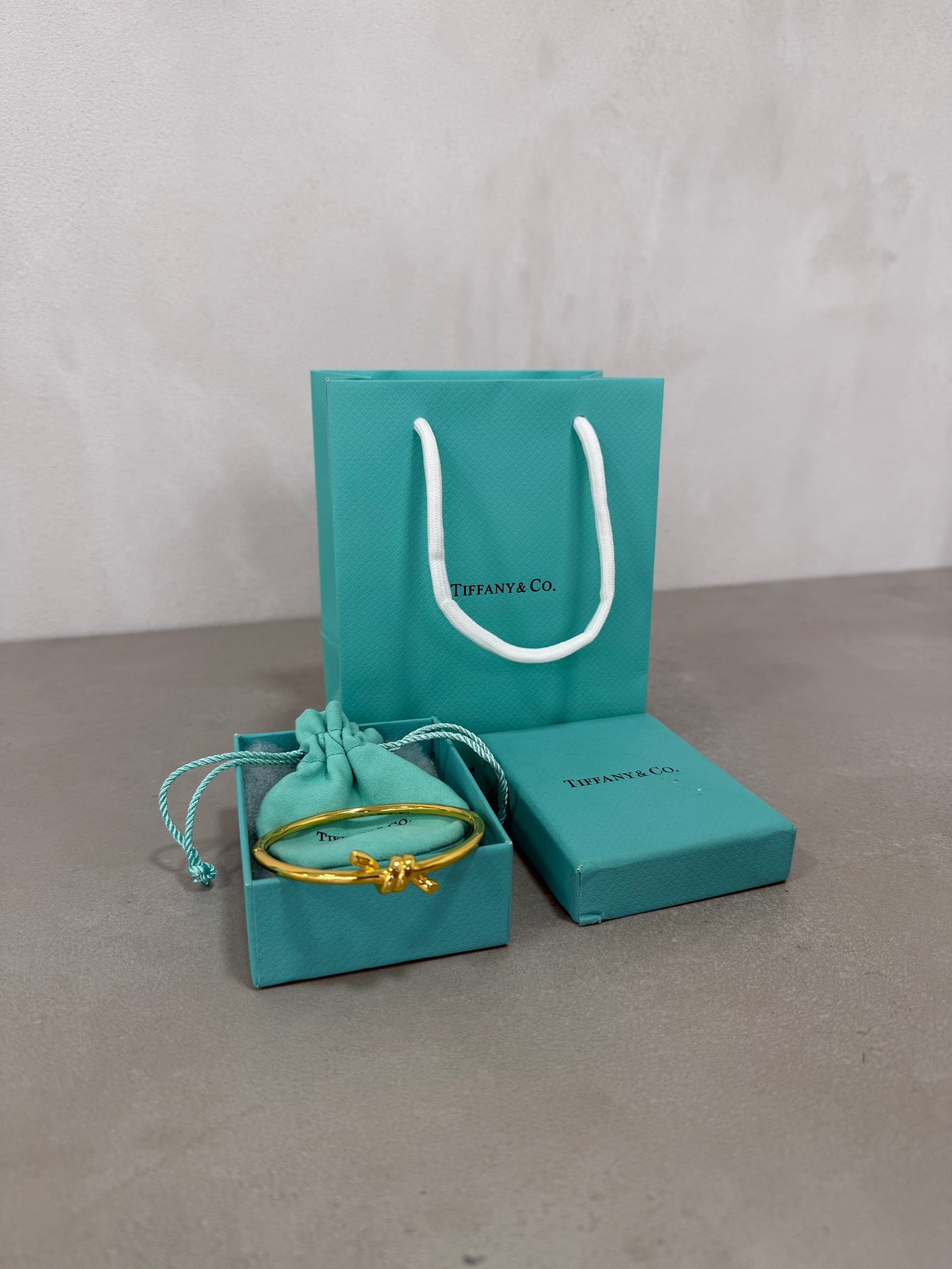 Pulsera TIF lazo dorado