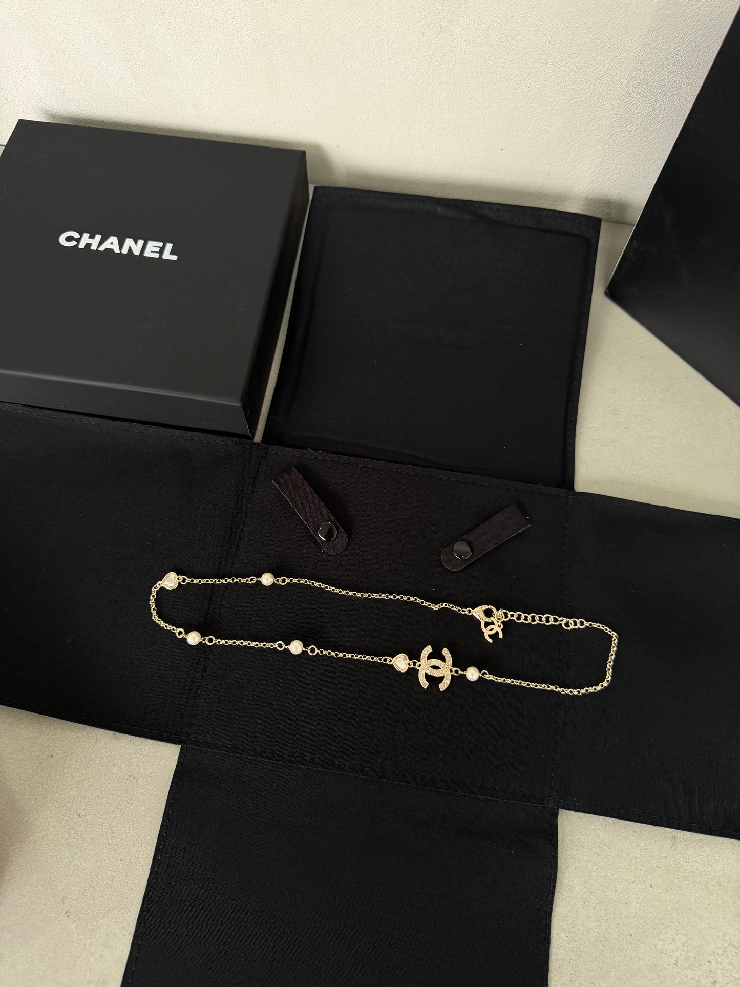 Collar CC dorado - 5467