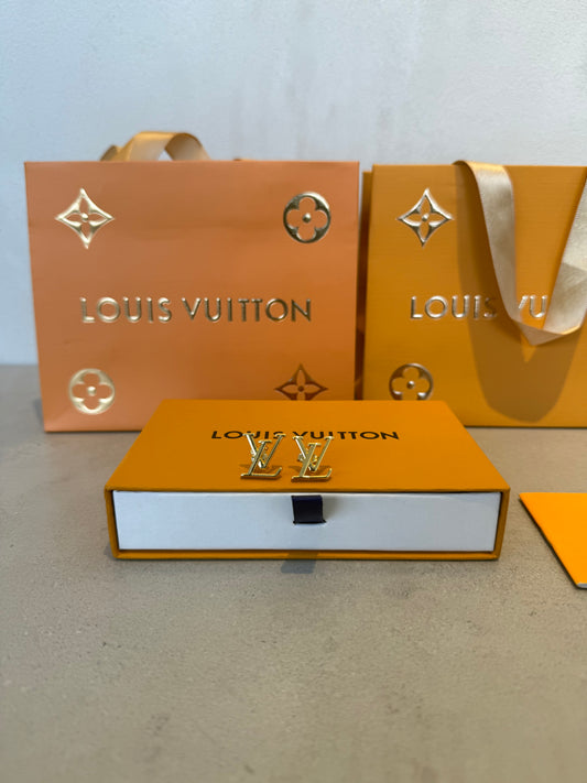 Arete LV dorado logo