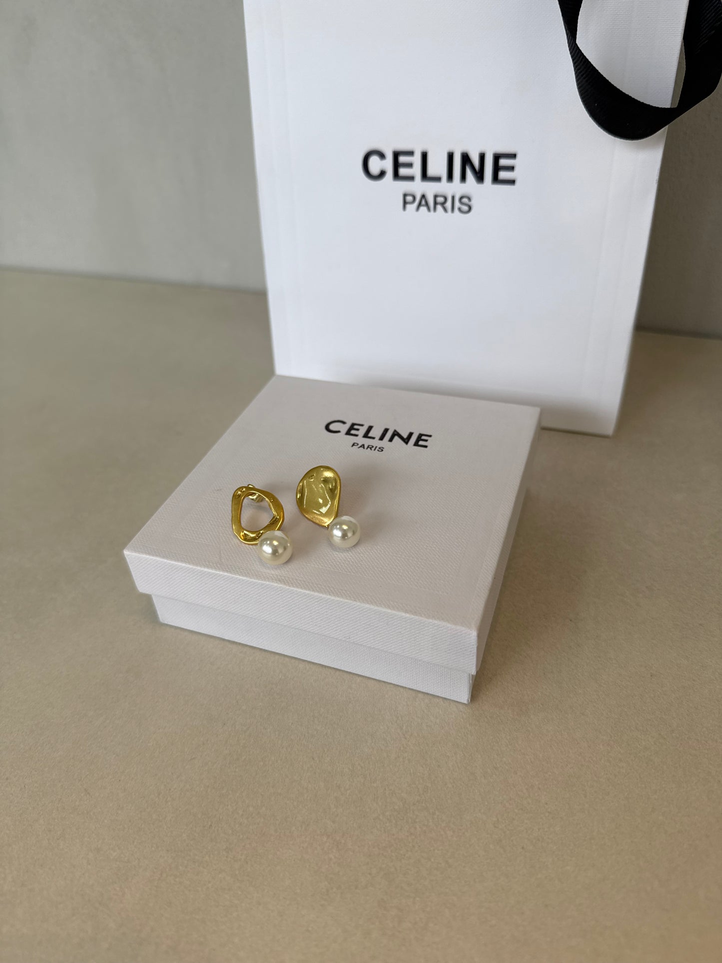 Arete CEL dorado con perla - 5485