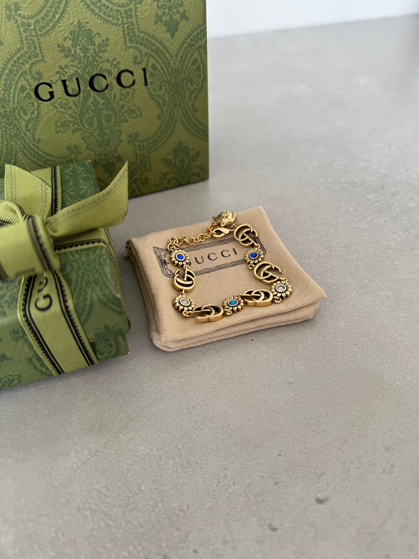 Pulsera GG dorada - 4554