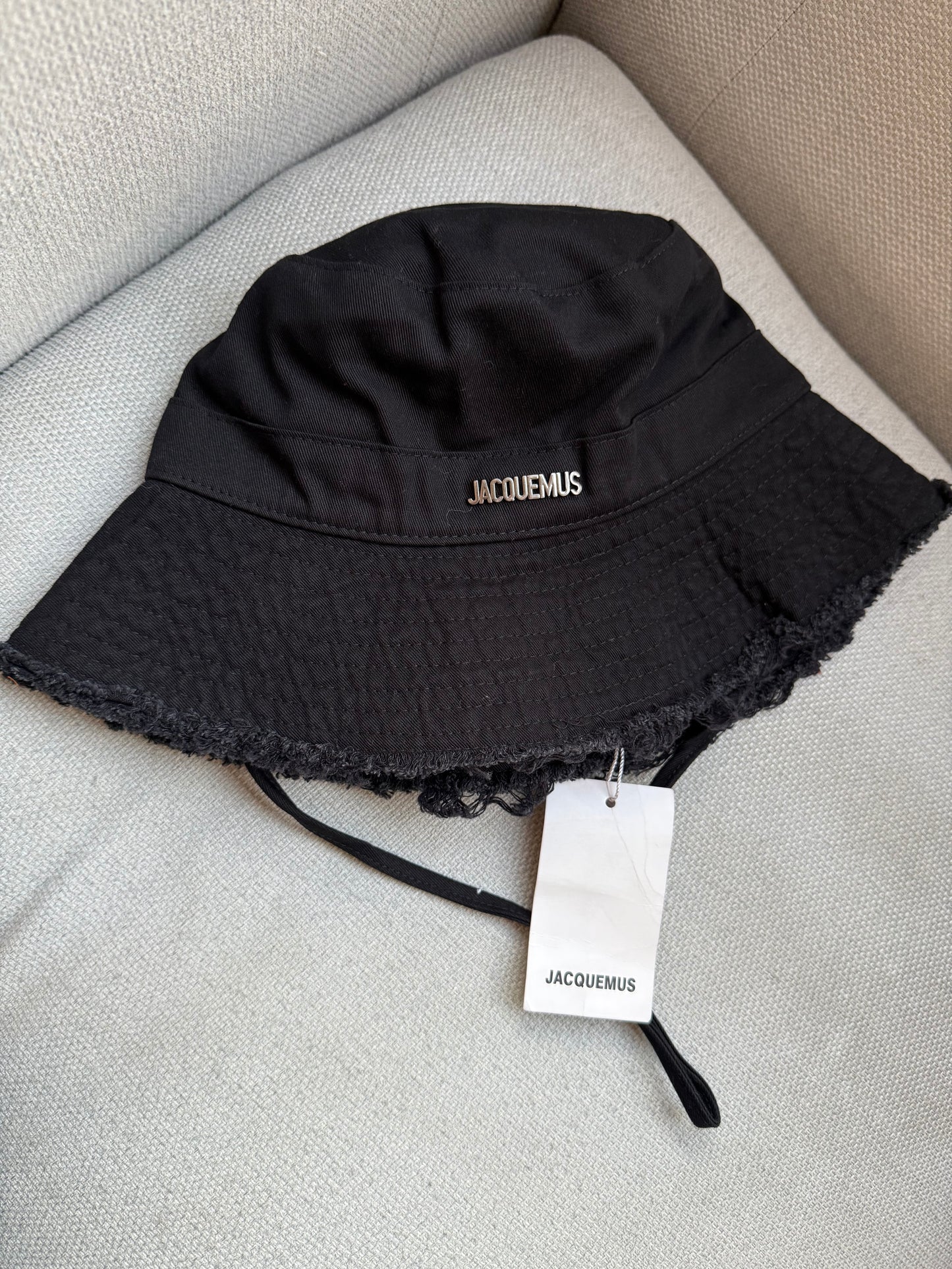 Sombrero Jacquemus negro