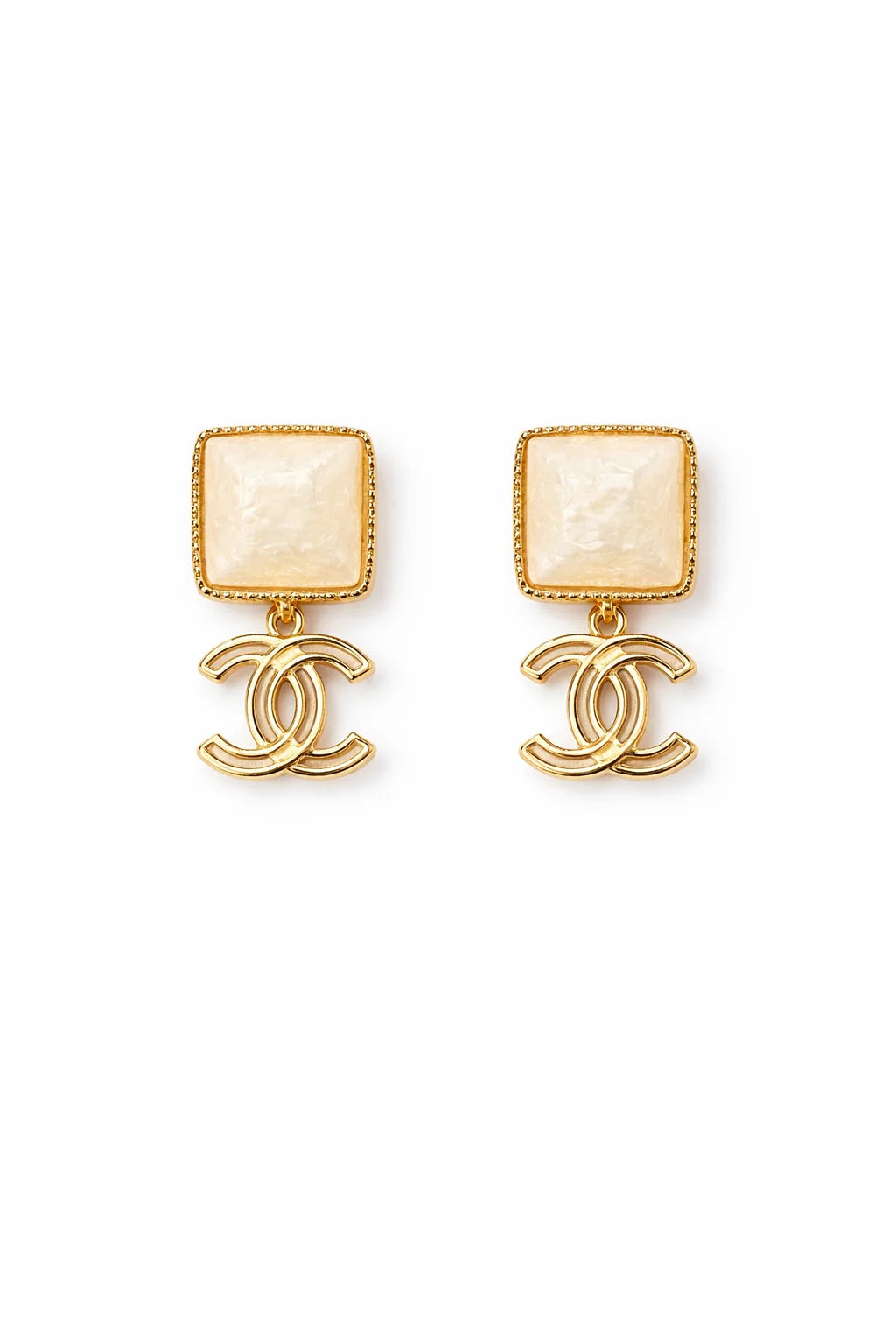 Aretes CC logo blanco -5094