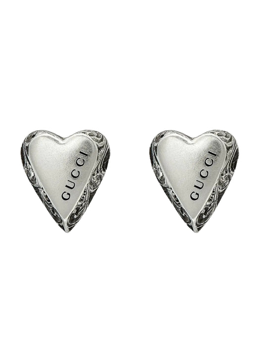 Aretes GG corazón plateado- 5573