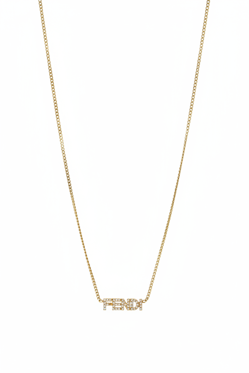 Collar Fend dorado con incrustaciones brillantes en el nombre -5366